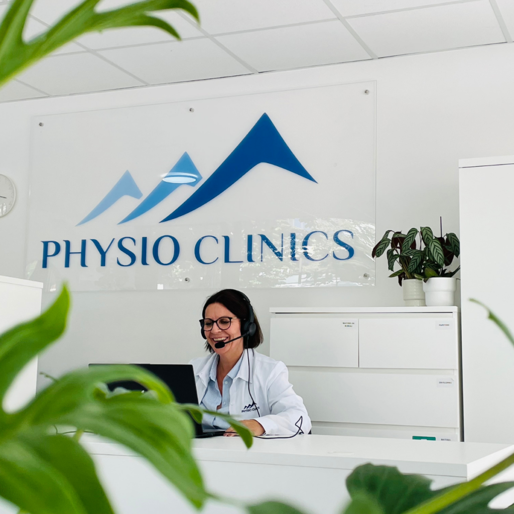 Prise de rendez-vous avec notre réceptionniste pour un soin de physiothérapie