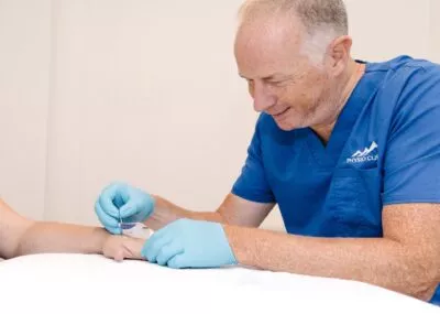 dry needling chez Physio Clinics par des physiothérapeutes formés