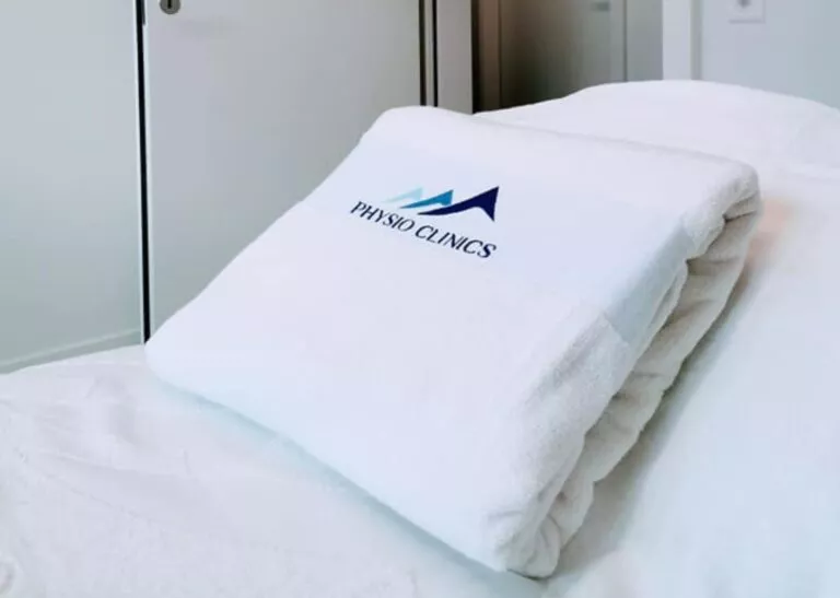 Salle de soin pour physiothérapie dans cabine individuelle