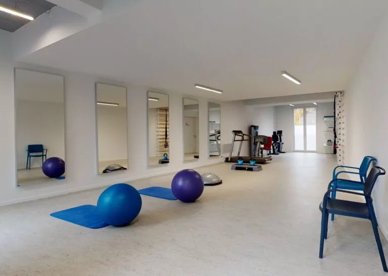 Salle active pour la rééducation à Aigle-Gare, Vaud