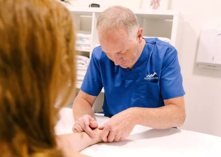 physio-clinics-penthalaz-dry-needling-main