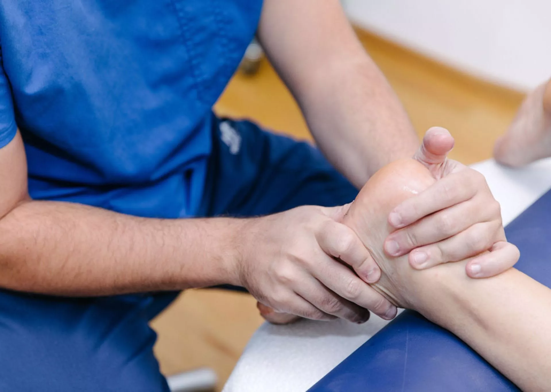 Rééducation manuelle en physiothérapie chez Physio Clinics